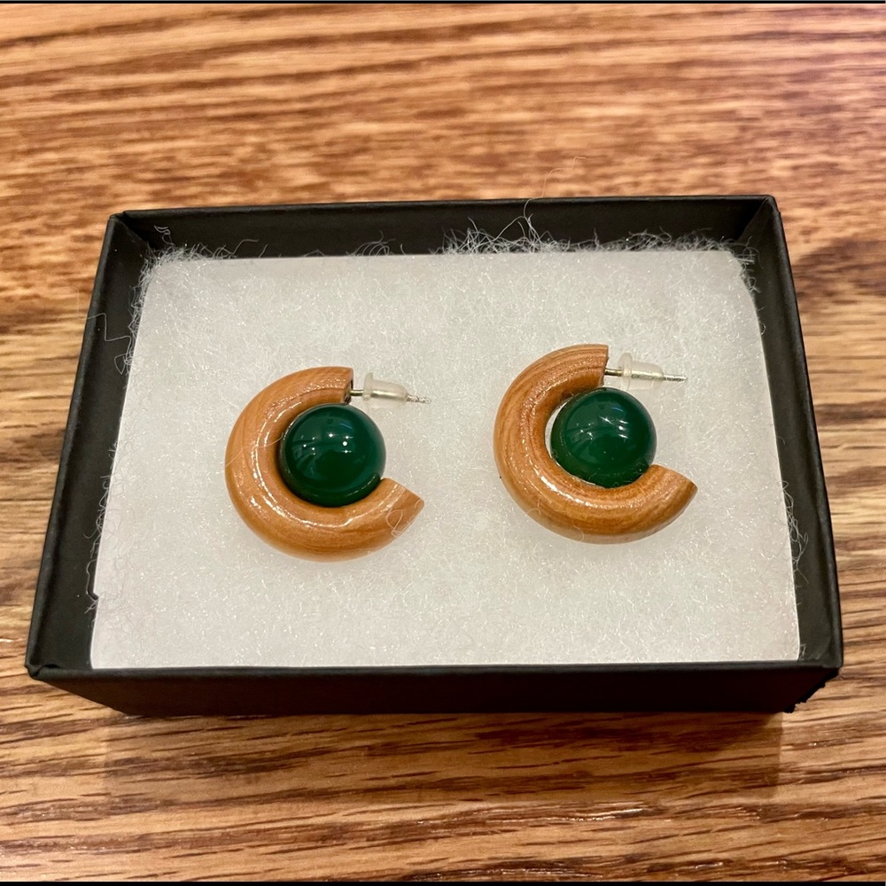 Sophie Monet Hoop Earrings